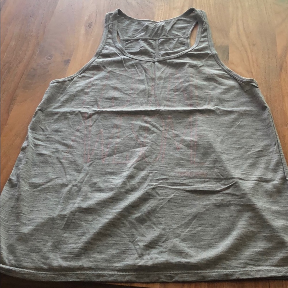 Icebreaker racer back tank S